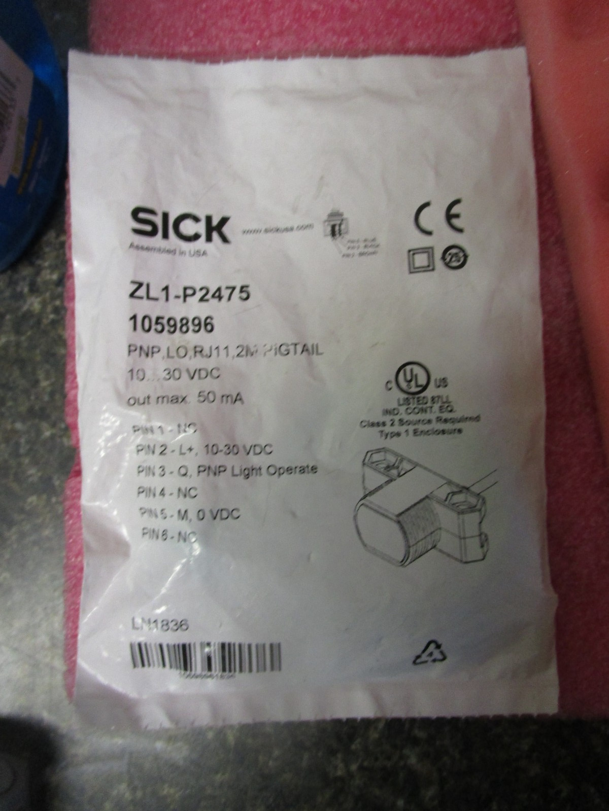 Sick ZL1-P2475 Photoeye Sensor 1059896