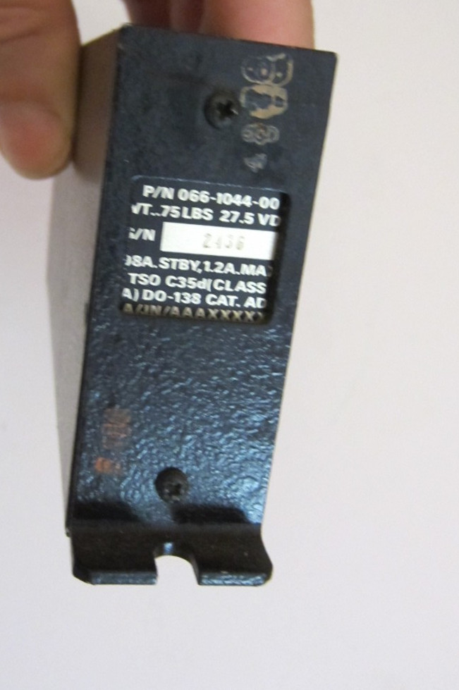 KING MARKER BEACON KMR 675 P/N 066-1044-00 AS REMOVED