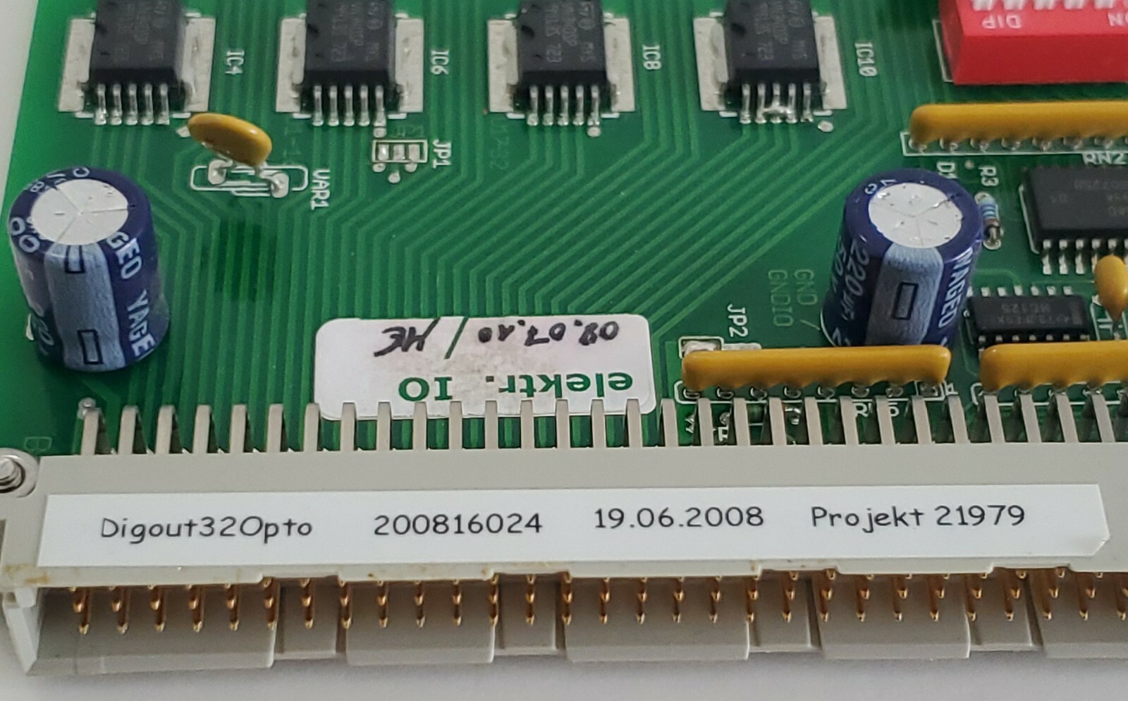 *PREOWNED* MCD Elektronik DIGOUT320PTO Output Card 113405 Computer Control Board