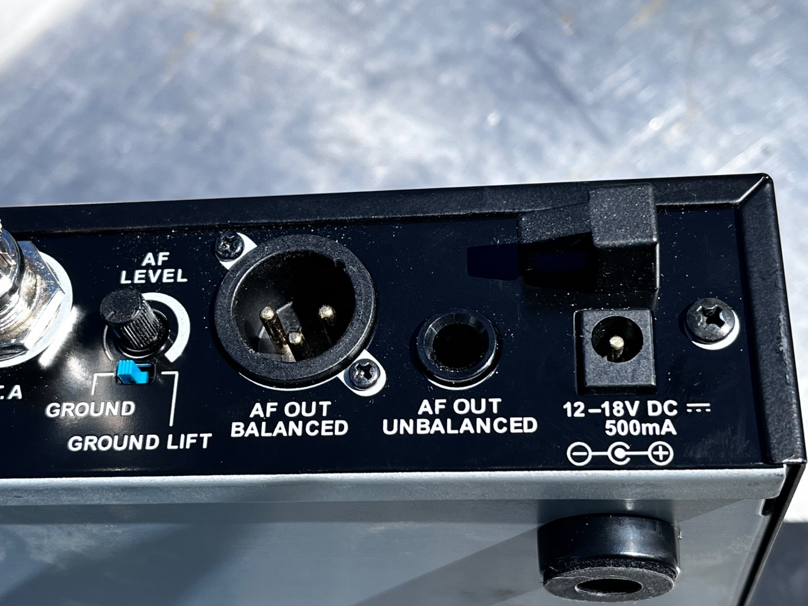 Audio Technica Diversity Receiver AtW-R3100b rack mount 482 - 507MHz Unit Only