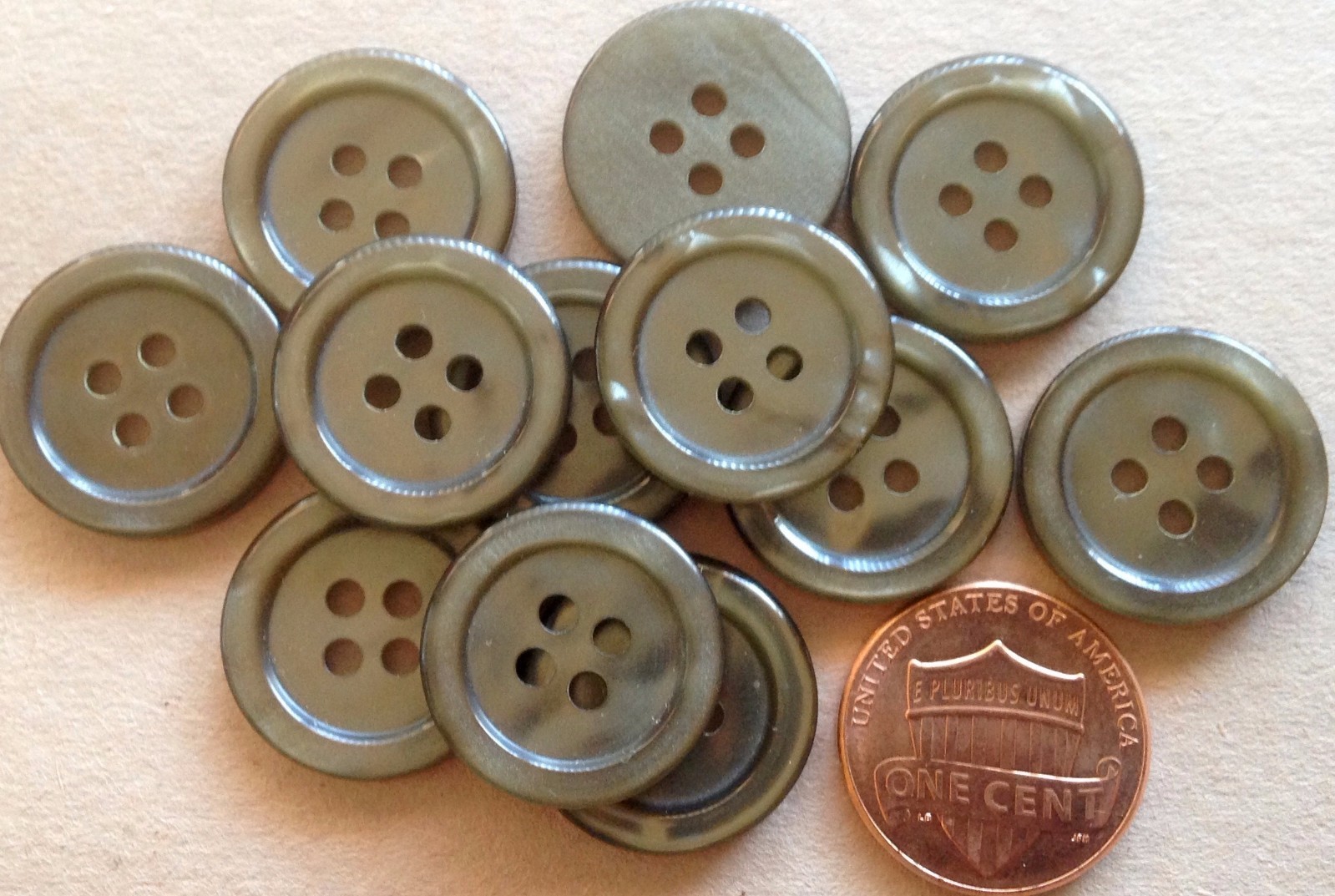 12 Pearlized Dark Grey Plastic Sew-through Buttons Almost 3/4" 18.5mm # 7219