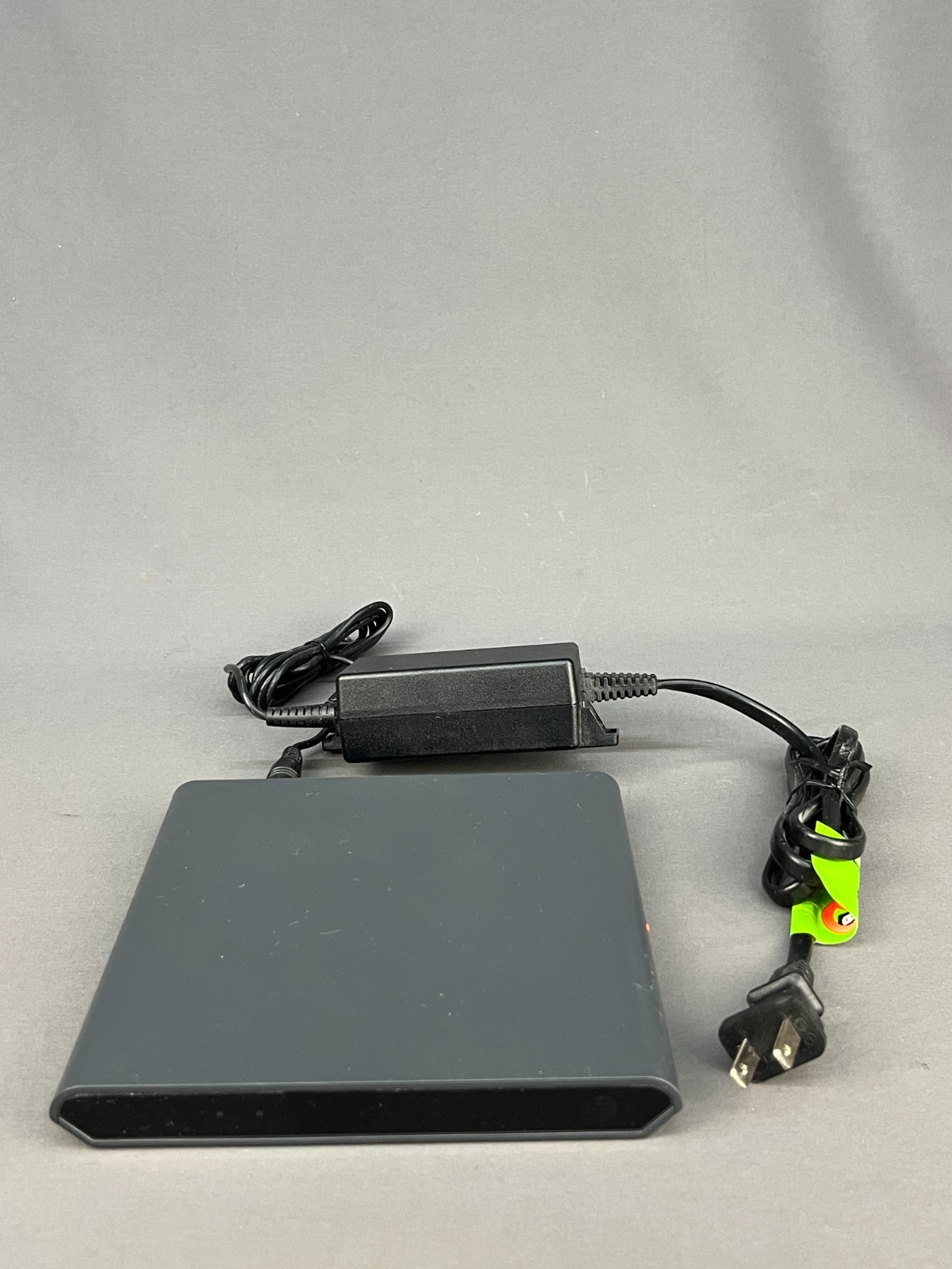 AT&T DirecTV Android TV Wireless 4K Streaming Player C71KW-400 & Power Adapter