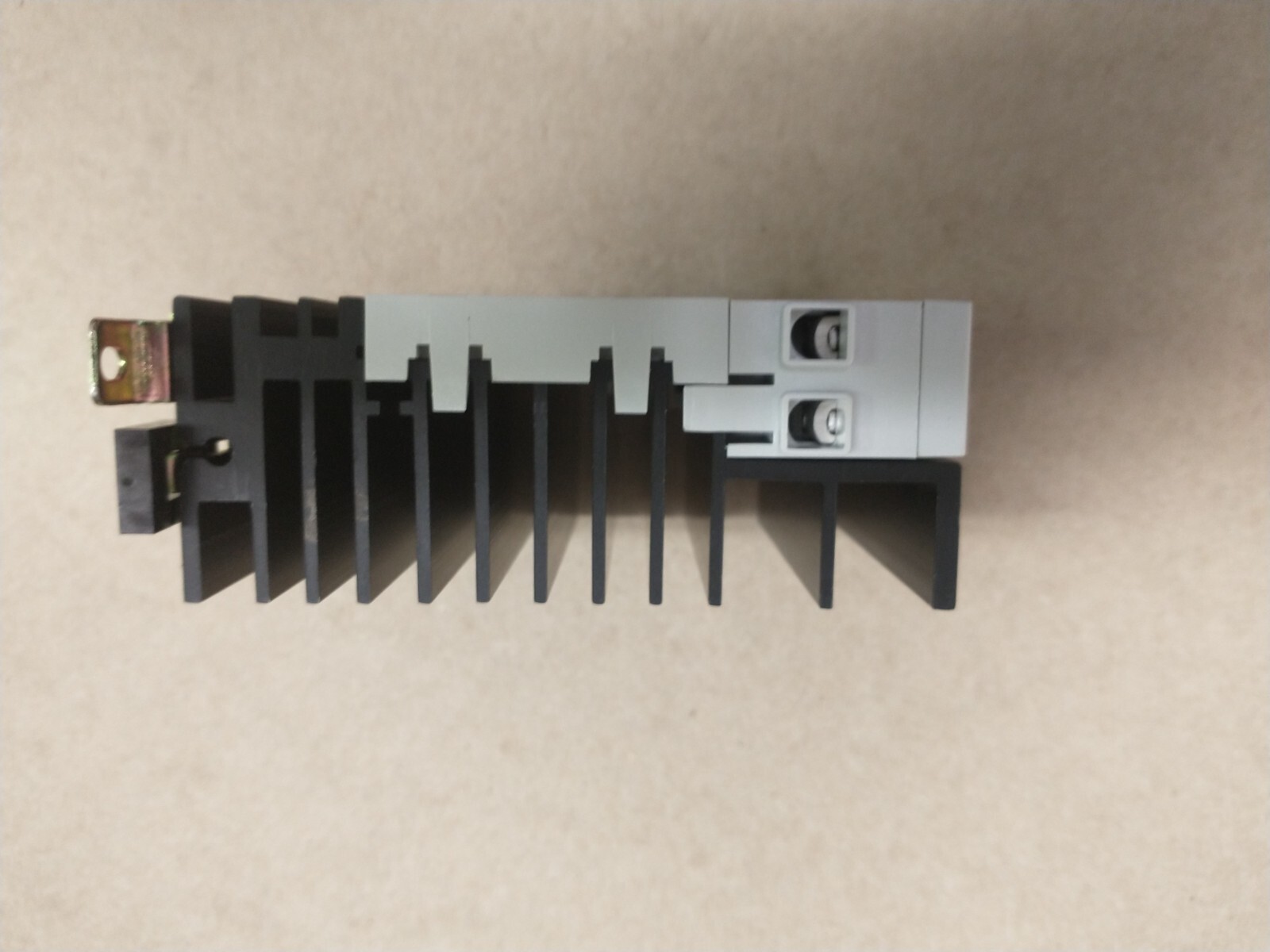 Idec RSCA1N-45A 1 pole solid state relay