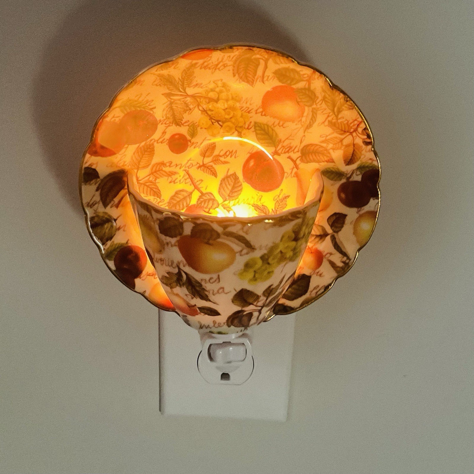 Baum Bros Formalities Night Light Tea Cup & Saucer Fruit Pattern Gold Rim Dining