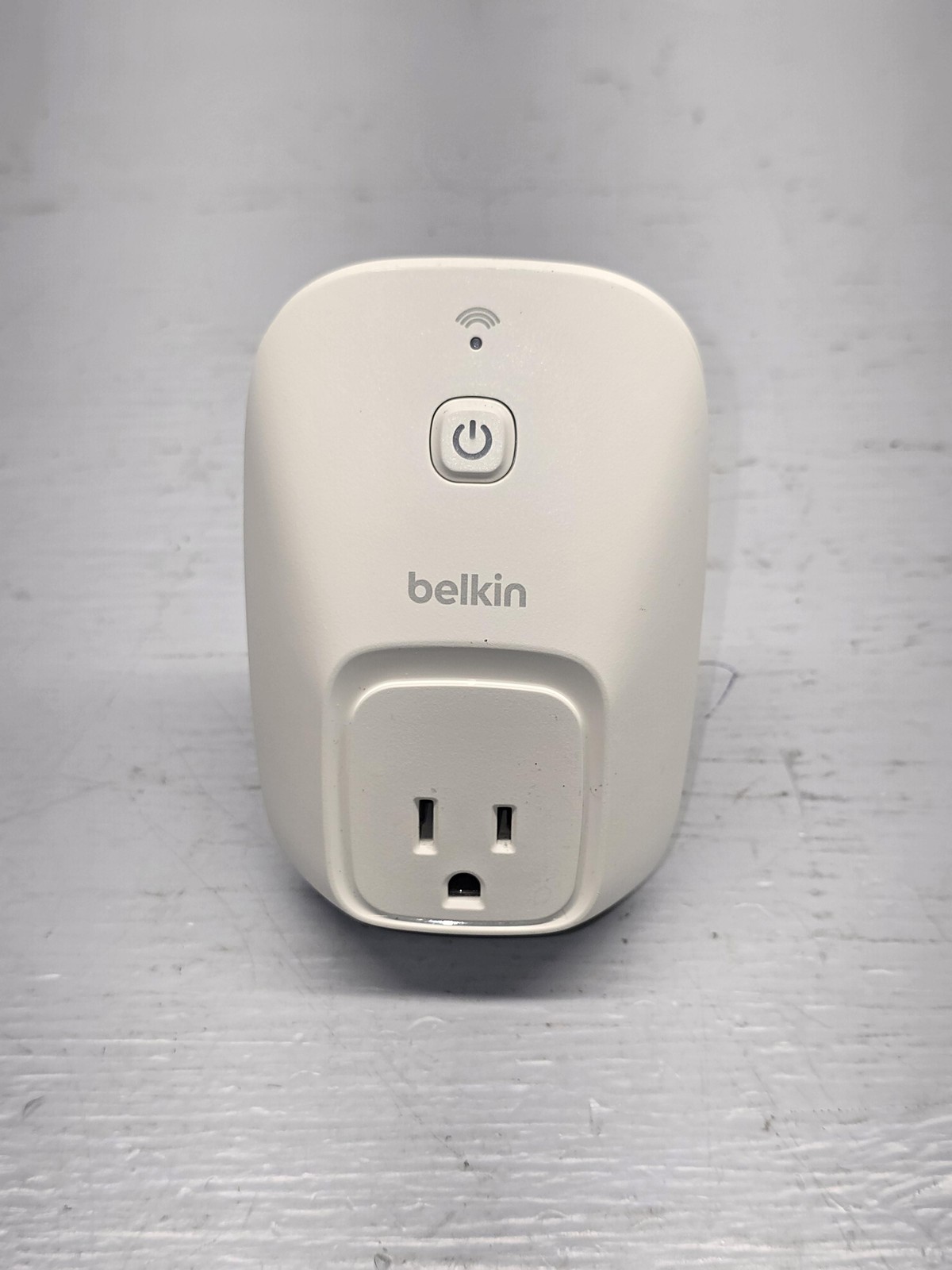 Belkin WeMo F7C027 Smart Switch White Wi-Fi Plug-In Outlet Smart Home Unit Only