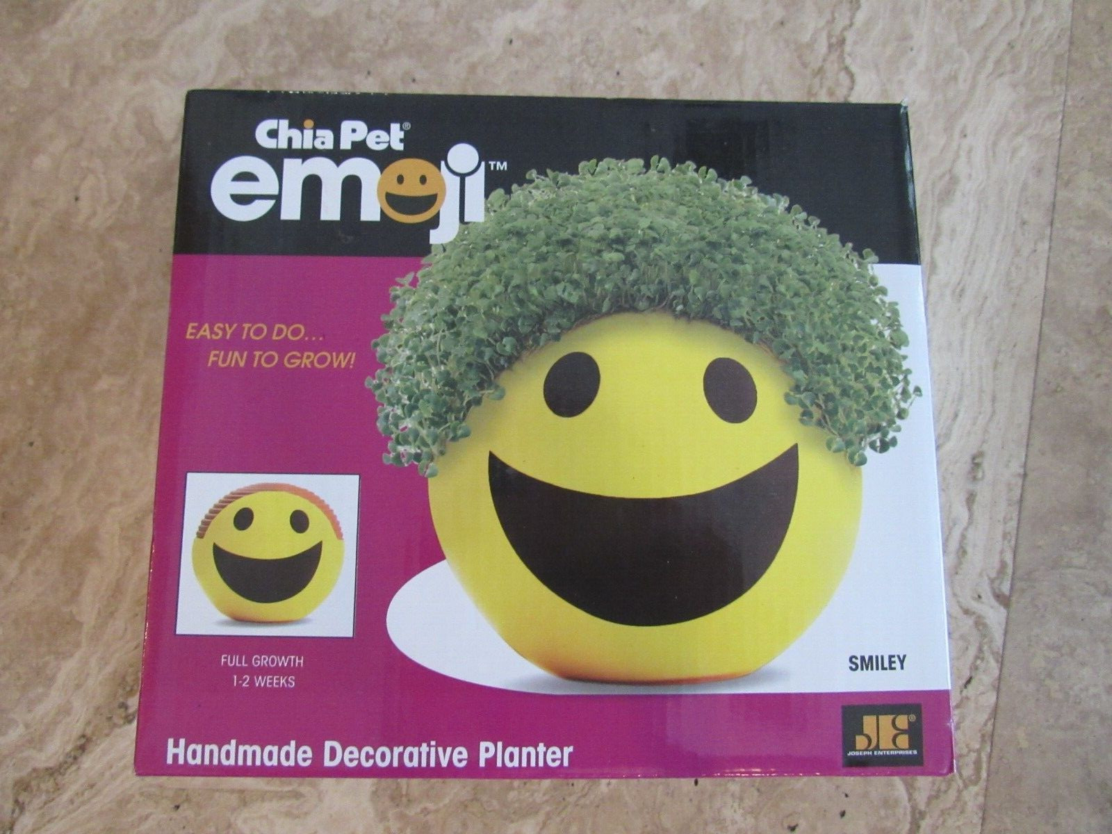 NEW Chia Pet Emoji planter, Smiley