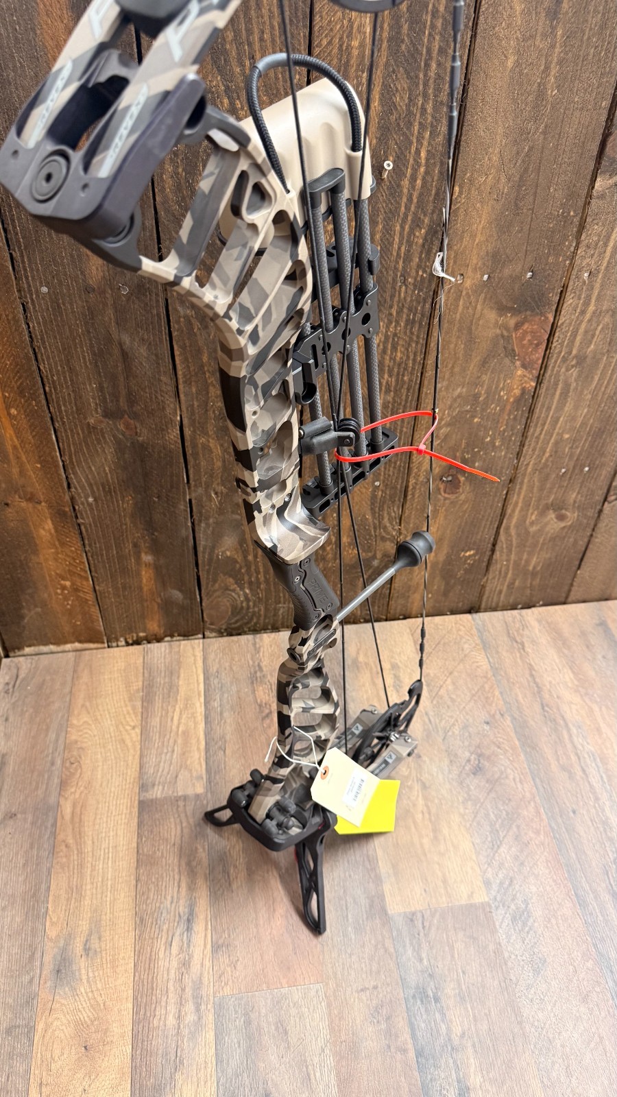 *PACKAGE* Prime Revex 4 - Camo - 70lbs - 29" - RH