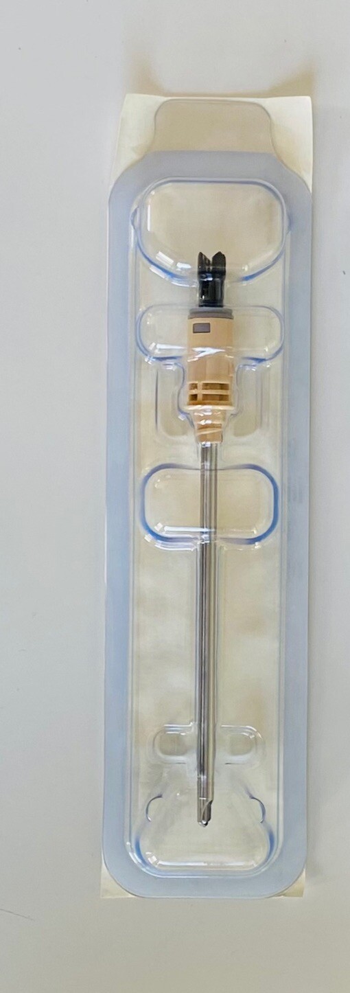 ONE ARTHROSCOPIC SHAVER BLADE RESECTOR 5.5mm /BEIGE - New/Sealed (Training)