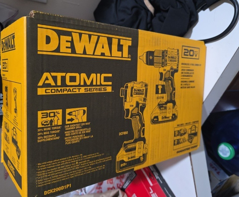 DEWALT Atomic Compact Series 20V Combo Kit Brushless 2 Tools 2 Li-Ion Batteries