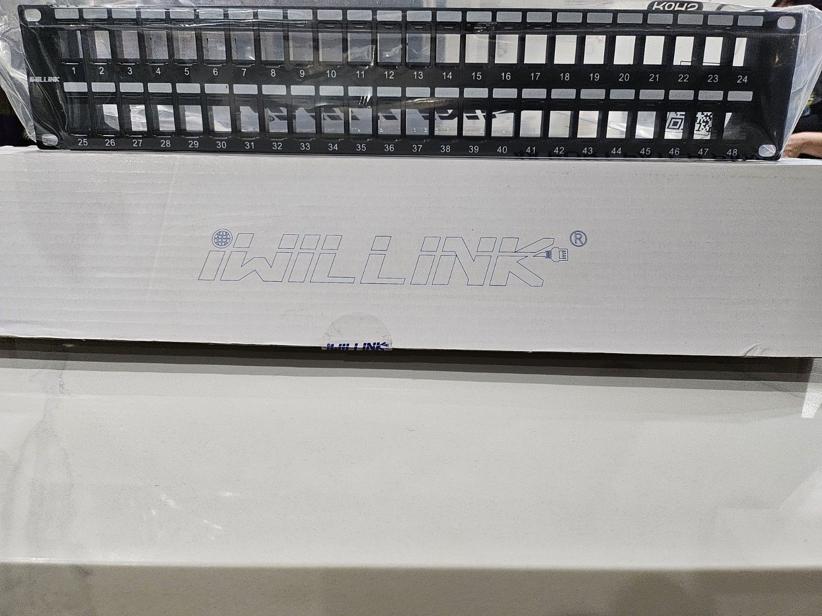 iwillink Blank 48-Port Keystone Patch Panel, 2U 19'' Rackmount/Wallmount wi