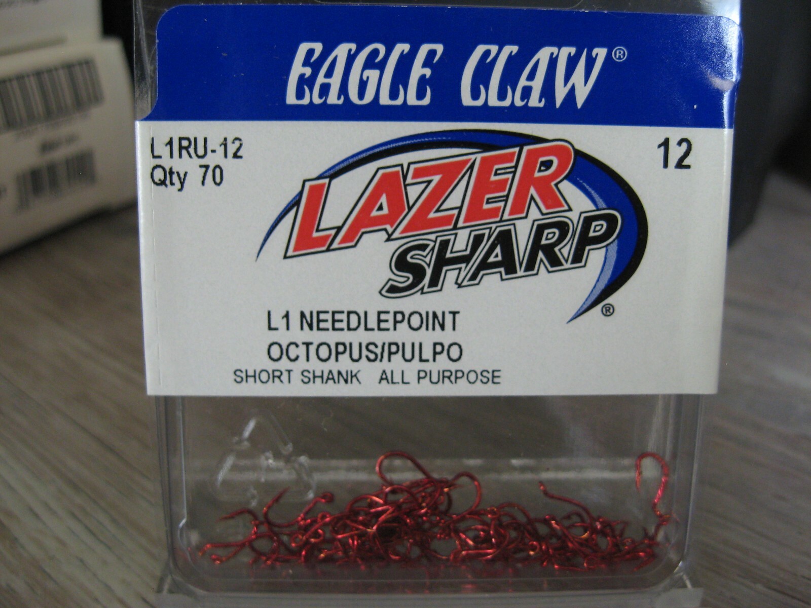 70 Eagle Claw L1RU-12 Octopus Size 12 Fish Hooks Red Short Shank Up Eye