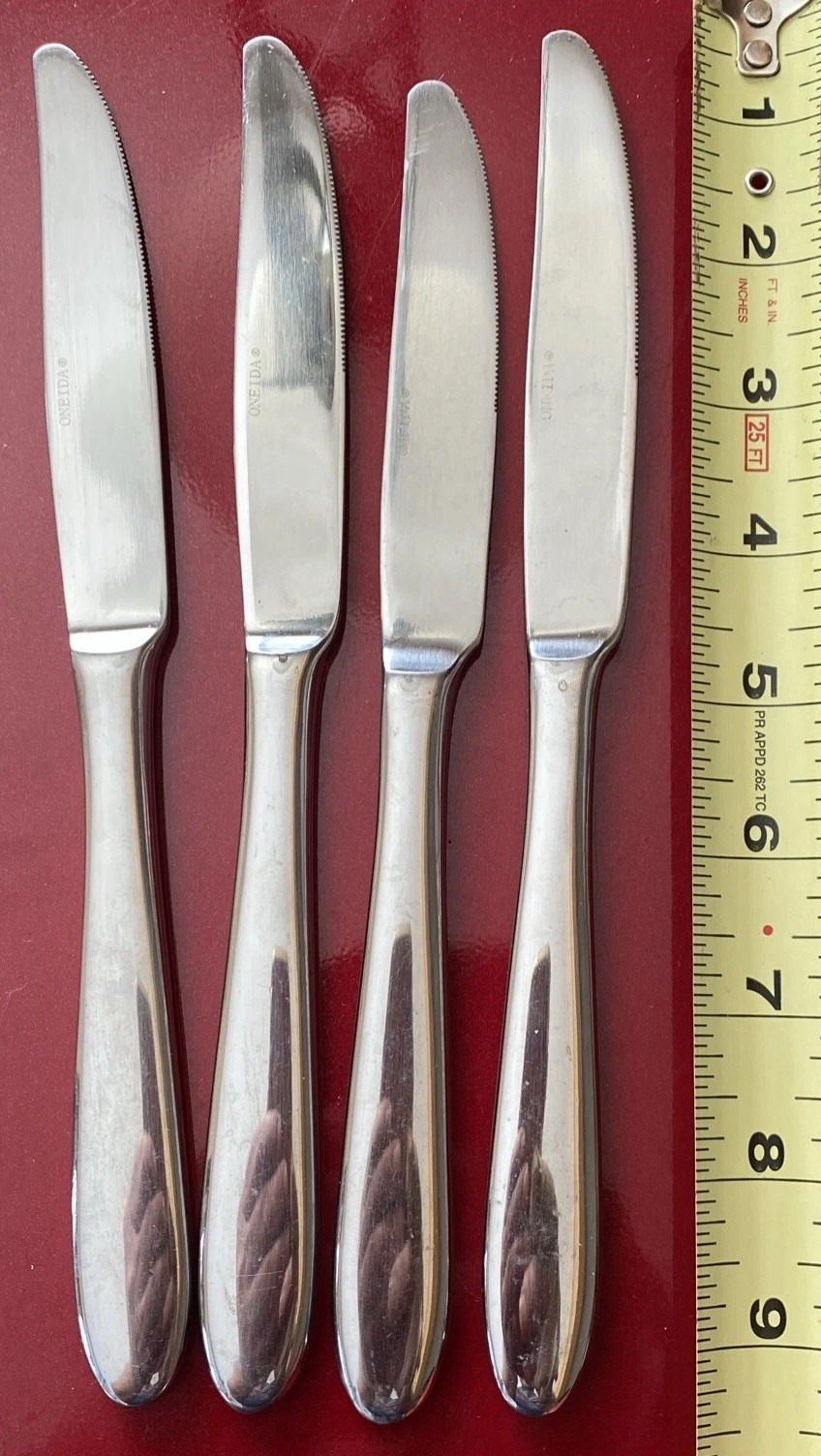 Oneida Mooncrest Trista 4 Dinner Knives Stainless Flatware Glossy