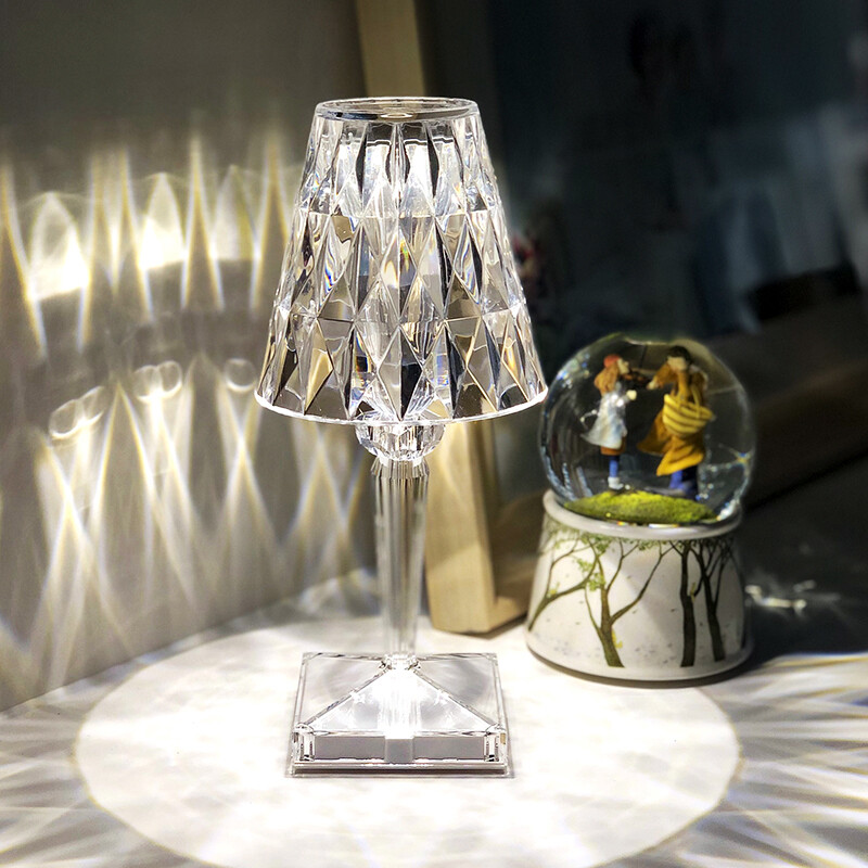 5W LED Crystal Diamond Desk Lamp Battery-Powered Color Change Bedside Light PMMA