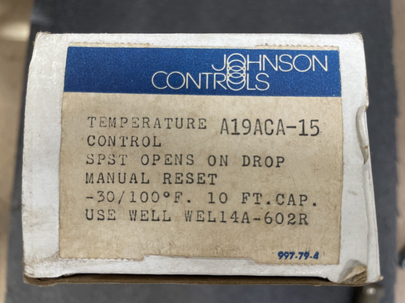 Johnson Controls A19ACA-15 Temperature Control NOS