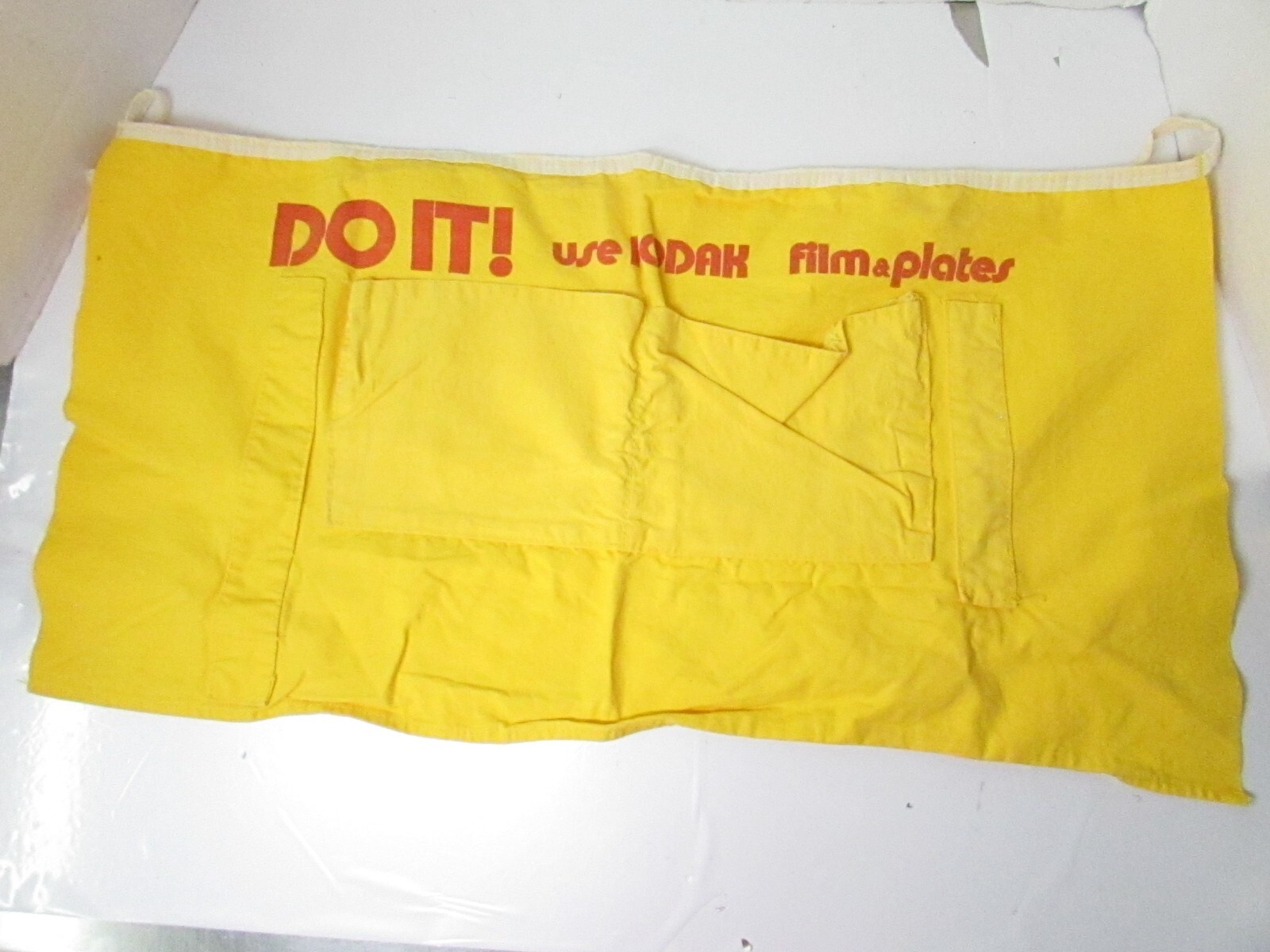 Vintage 80s Kodak Film Darkroom Apron Red Yellow DO IT! Film Plates Graphic