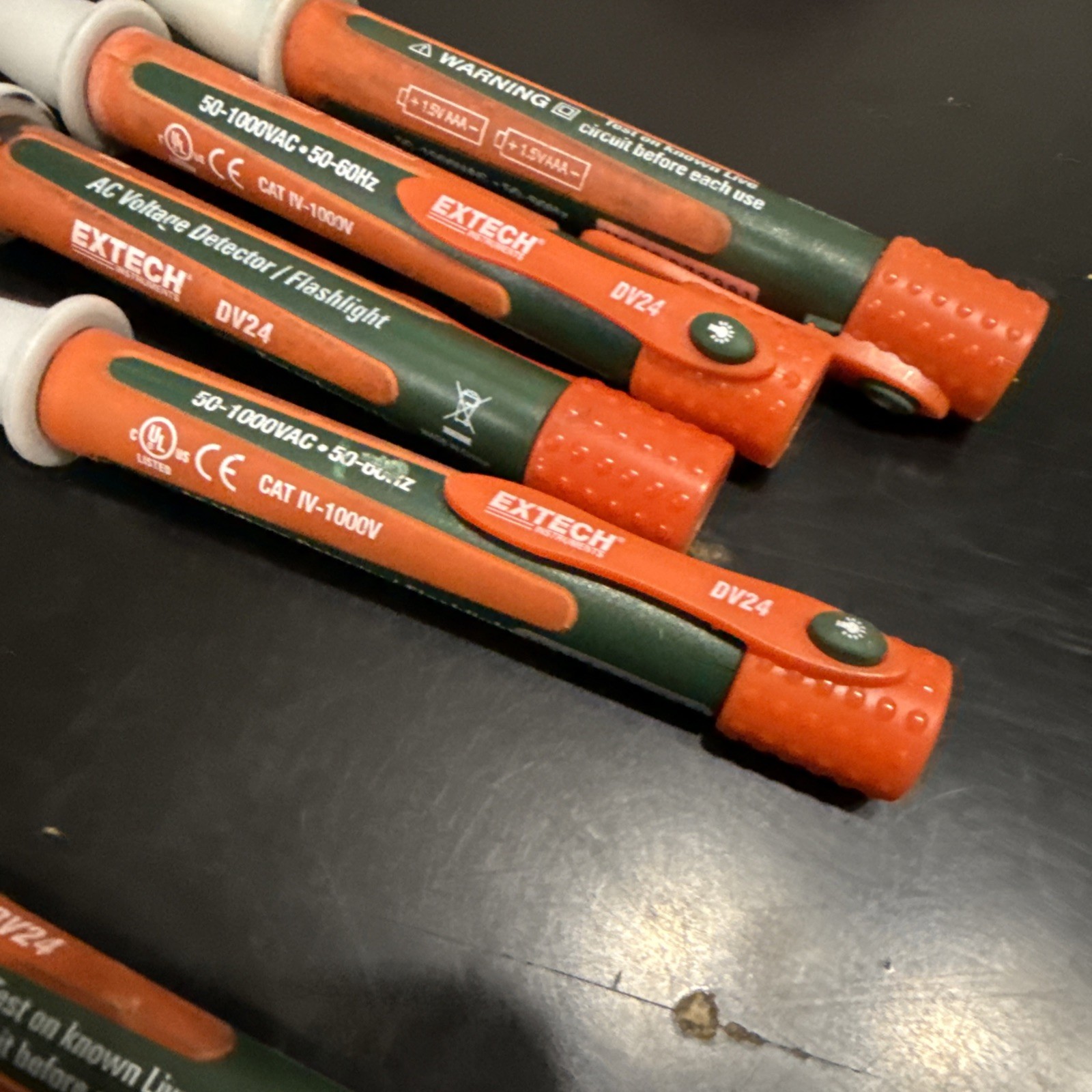 EXTECH DV24 / DV24 Lot