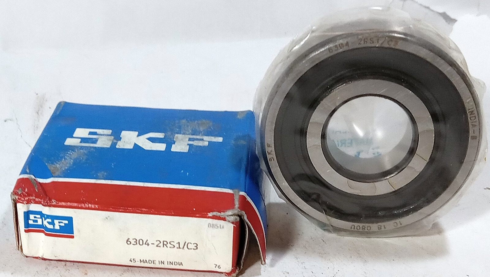 1 NEW SKF 6304-2RS1/C3 RADIAL DEEP GROOVE BALL BEARING NIB ***MAKE OFFER***