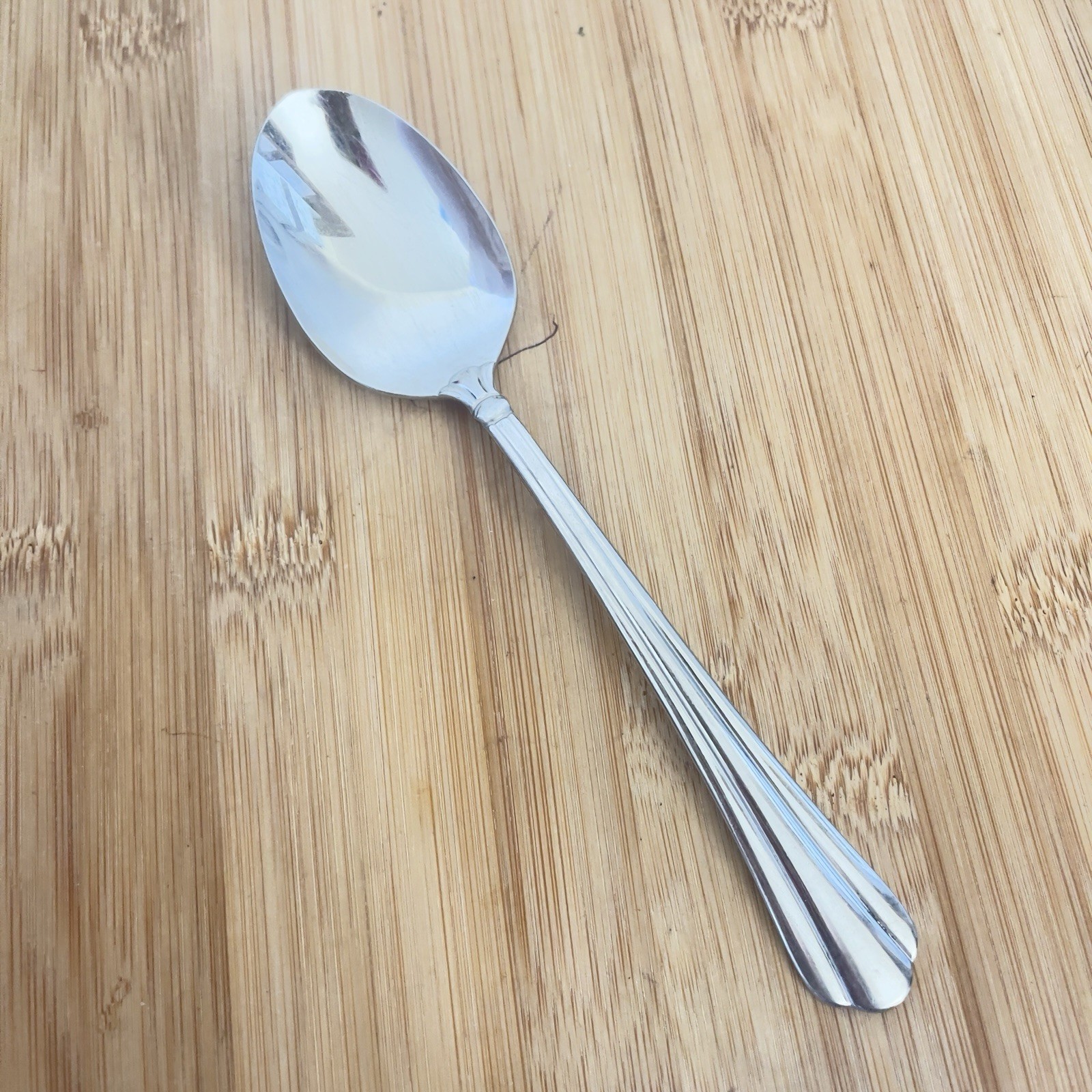 Oneida TRIPOLI Stainless Glossy Tri Ridges Rounded Tip PLACE SOUP SPOON 6.75"