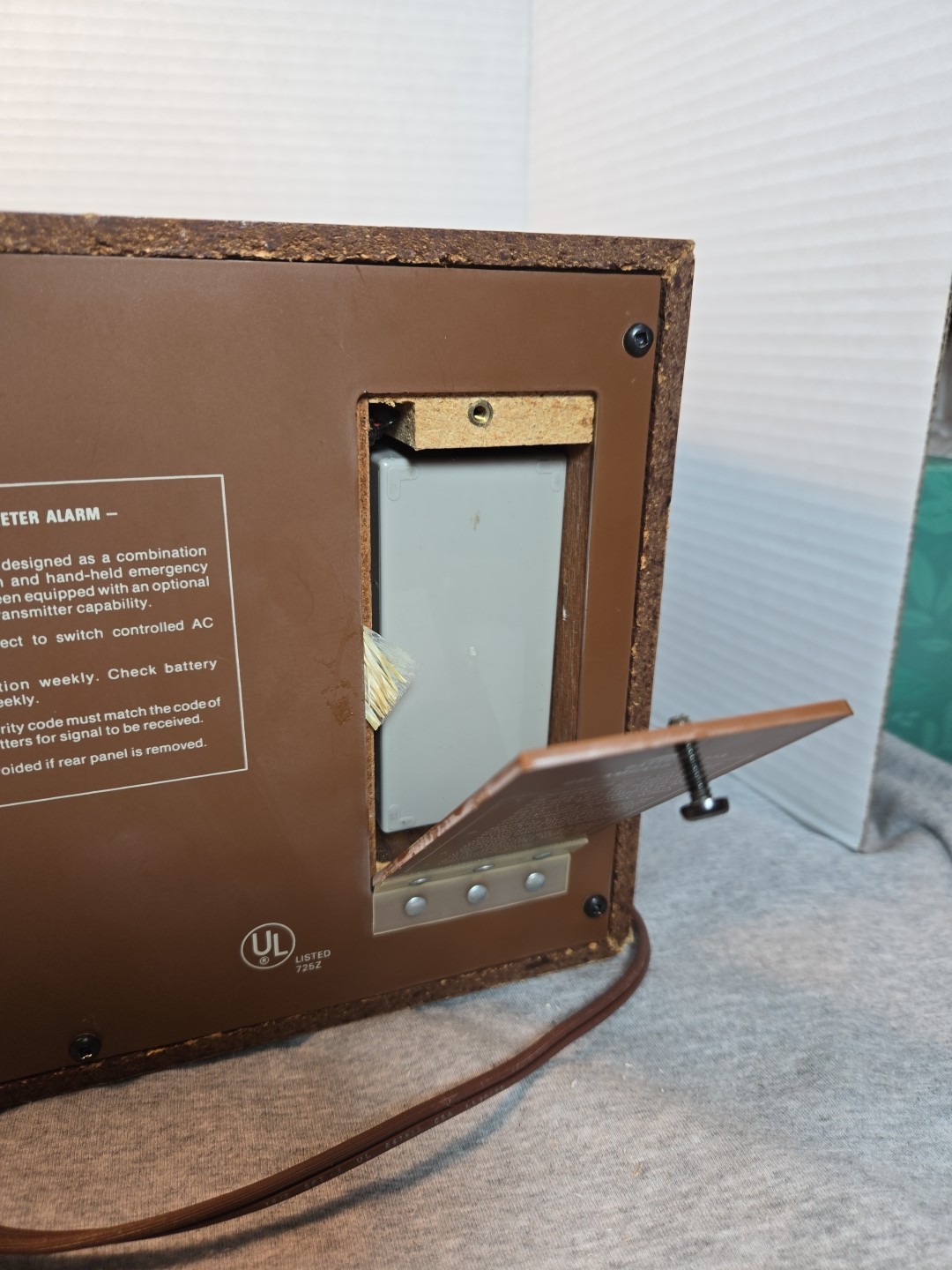 Amgard, Perimeter Alarm Control Unit E 8496, Amway Security System