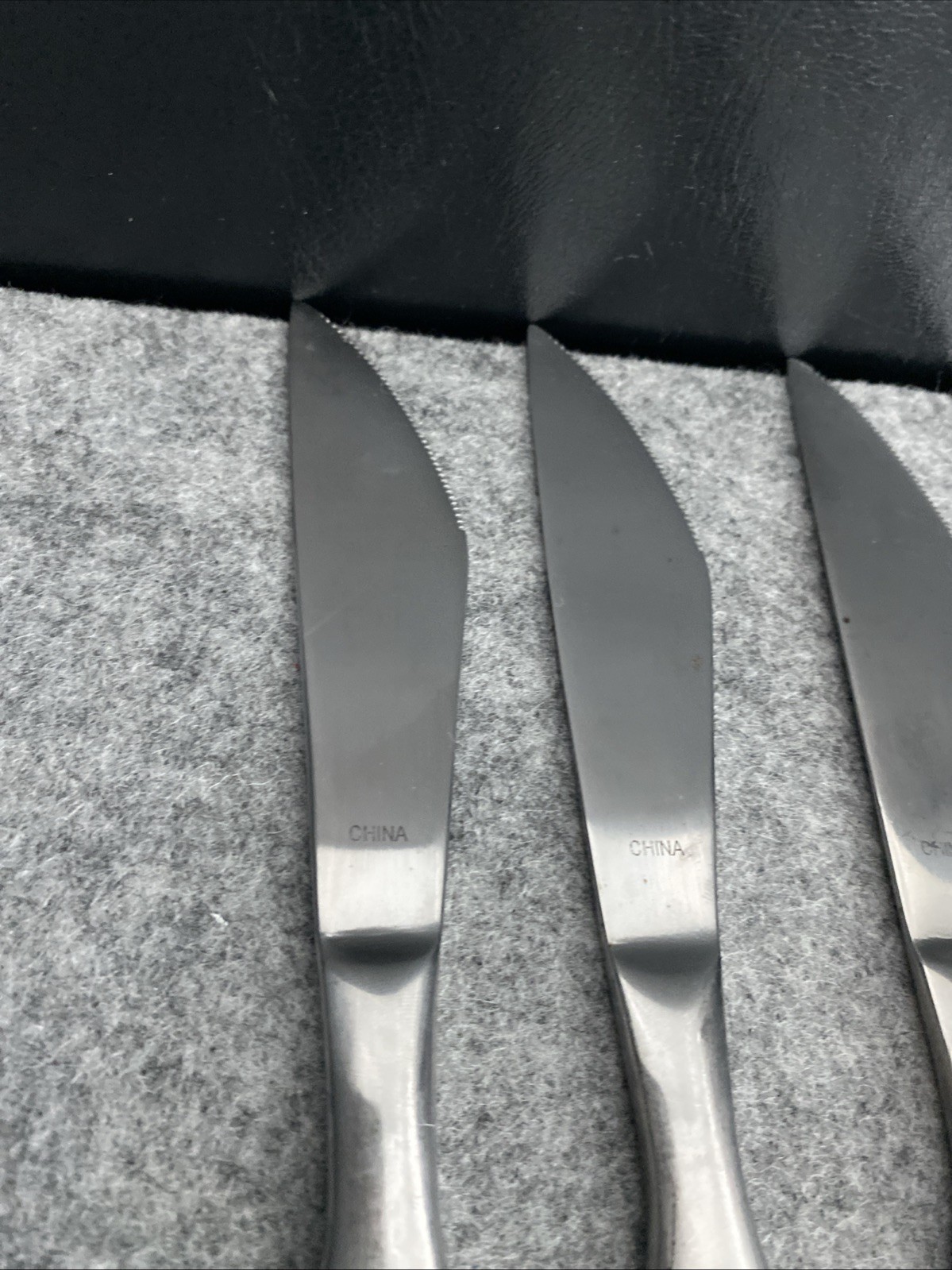 4 Retroneu 18/10 Stainless SILHOUETTE Flatware Modern Solid Knives