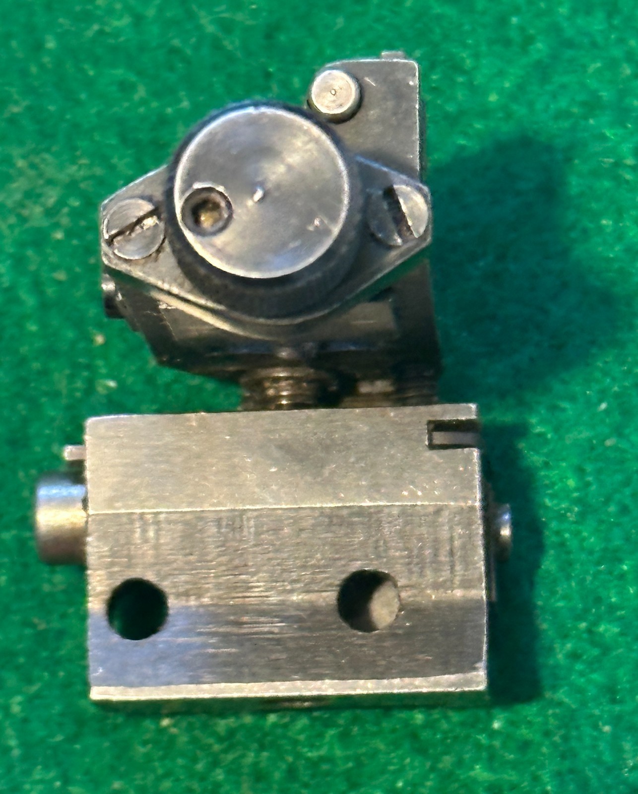 Armstrong dual range receiver sight