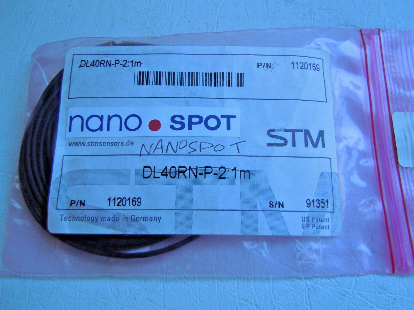 STM NANO SPOT DL40RN-P-2.1M PHOTOELECTRIC SENSOR NEW.