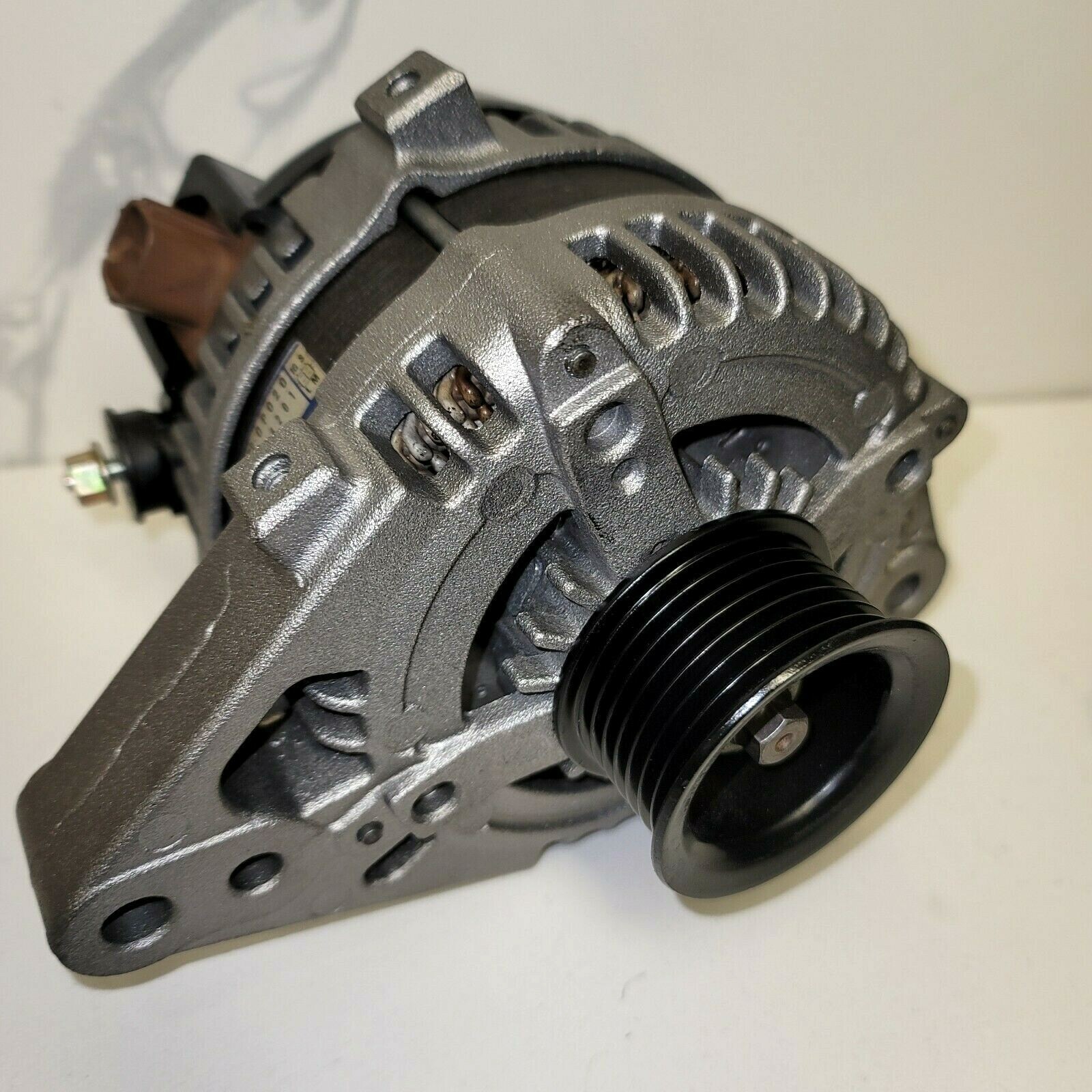 Toyota Tacoma V6 4.0Liter 2005 2006 2007 2008 2009 2010 Alternator Oem 130Amps