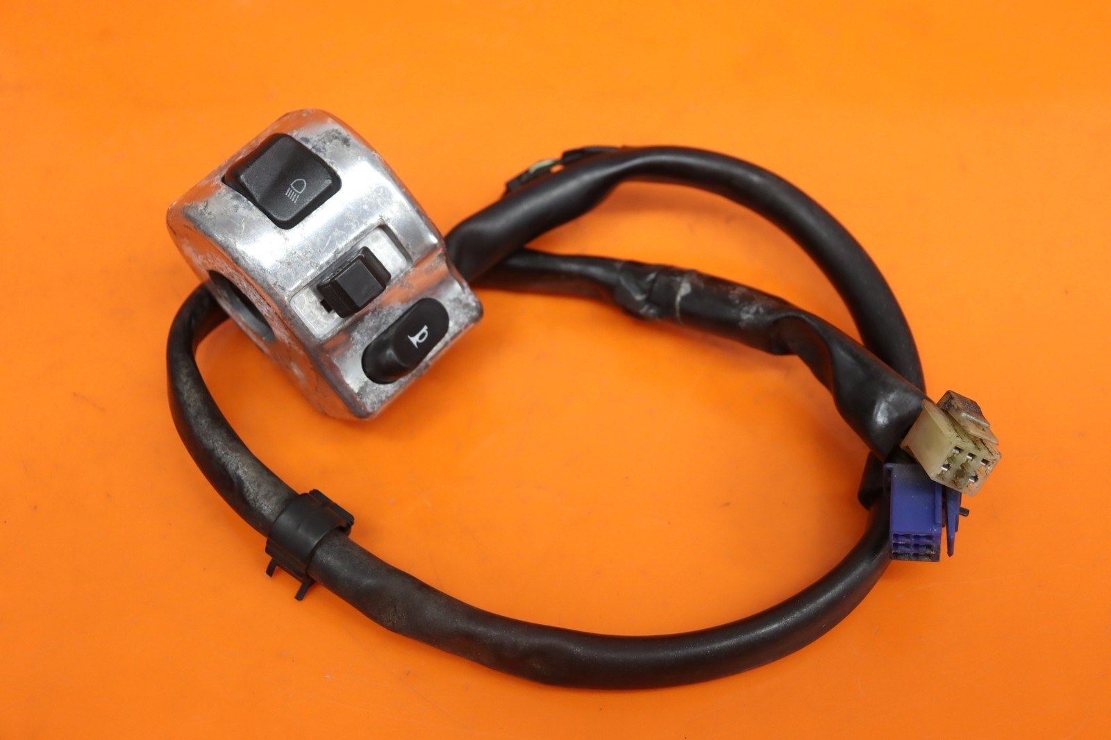2004-2010 YAMAHA V STAR 650 OEM LEFT CLIP ON HANDLE HORN SIGNALS SWITCH SWITCHES