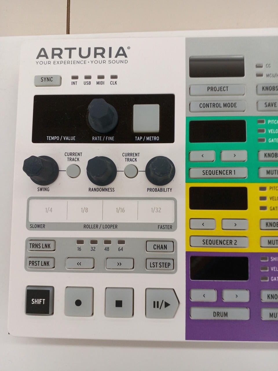 Arturia BeatStep Pro Controller Sequencer CV/Gate MIDI USB White w/ Box Cable
