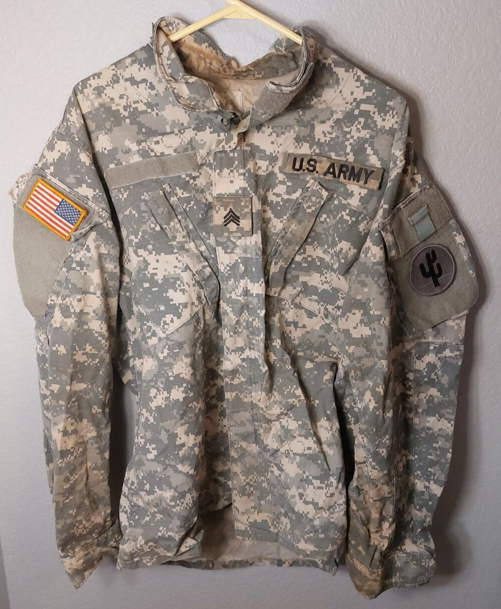 US ARMY COMBAT COAT JACKET WITH PATCHES, MENS MEDIUM LONG, DIGITAL CAMO