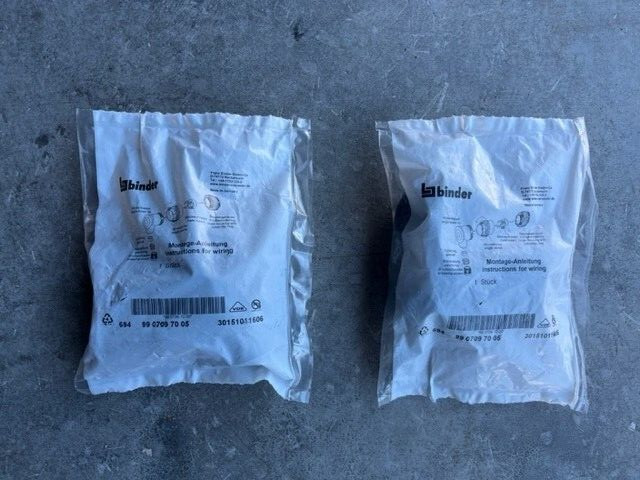 (2) BINDER 99 0709 70 05 Connector: Circular; 694 RD30; 400V; PIN: 5; Plug; Male