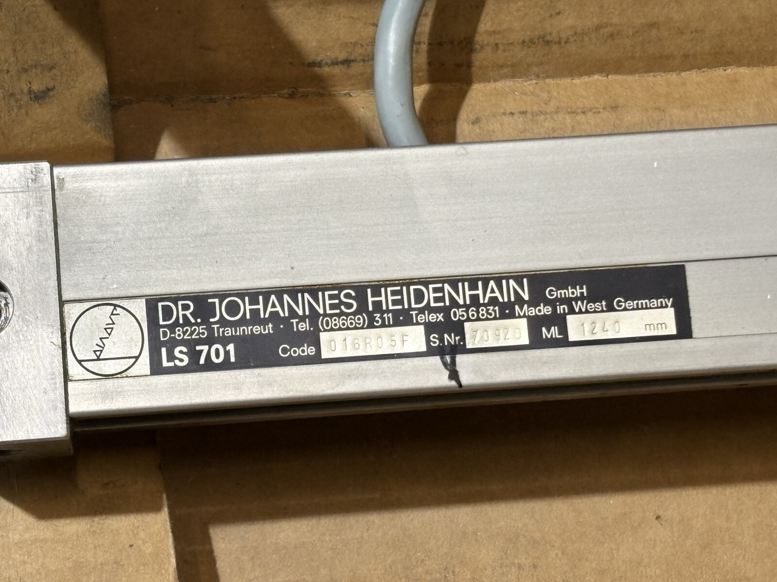 HEIDENHAIN LS701 Code 016R05F ML1240 Linear Scale LS 701 1240mm