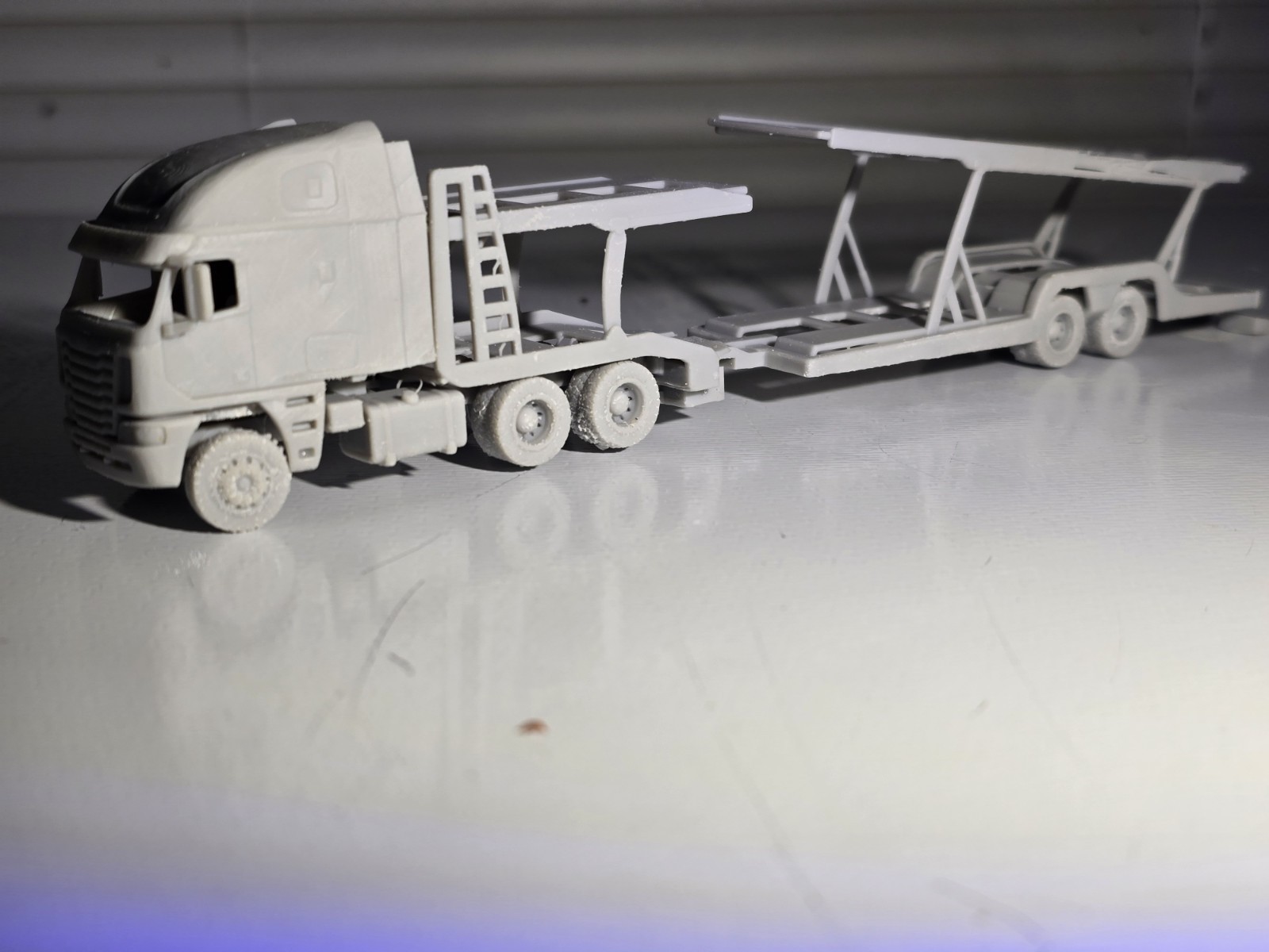 N Scale Freightliner Argosy Car Hauler Short Version Premium Line Undecorated...
