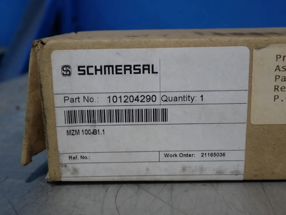 SCHMERSAL LOCKING GUARD MZM 100 B1.1