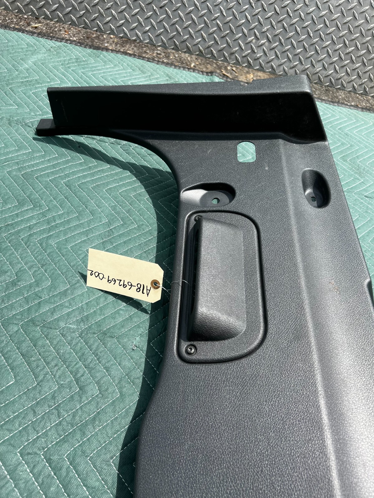 2018-2023 FREIGHTLINER CASCADIA FRONT LEFT B PILLAR COVER TRIM PANEL OEM