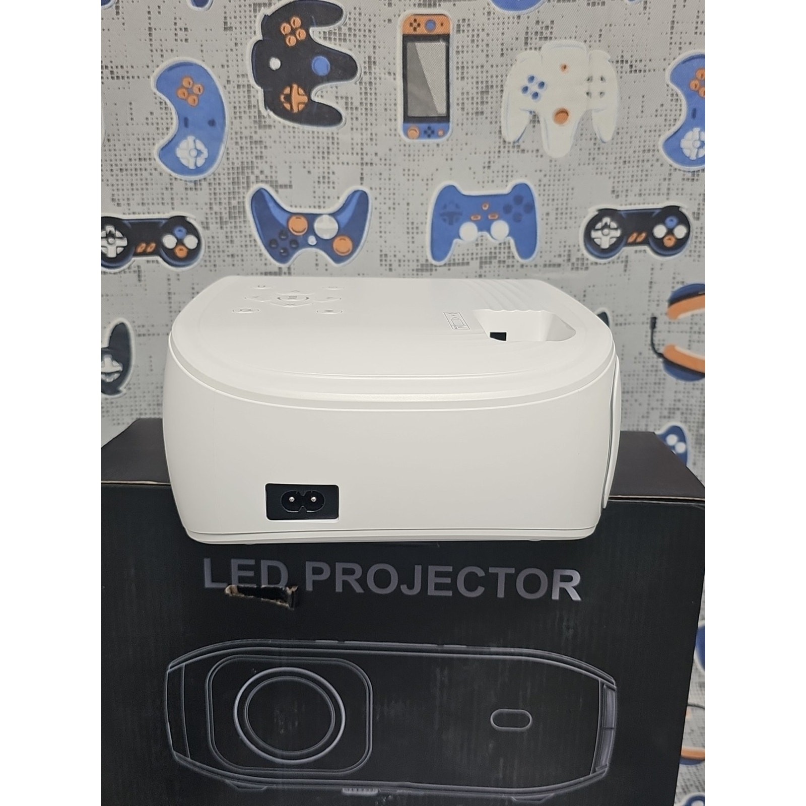 AUOSHI Projector W/Wifi & Bluetooth, 1080P OPEN BOX TESTED