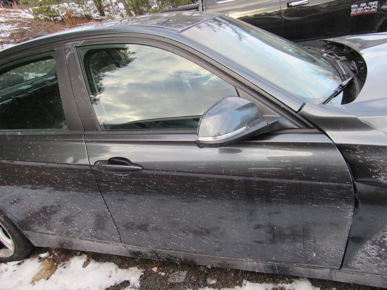 328I 2015 Glove Box 1023210