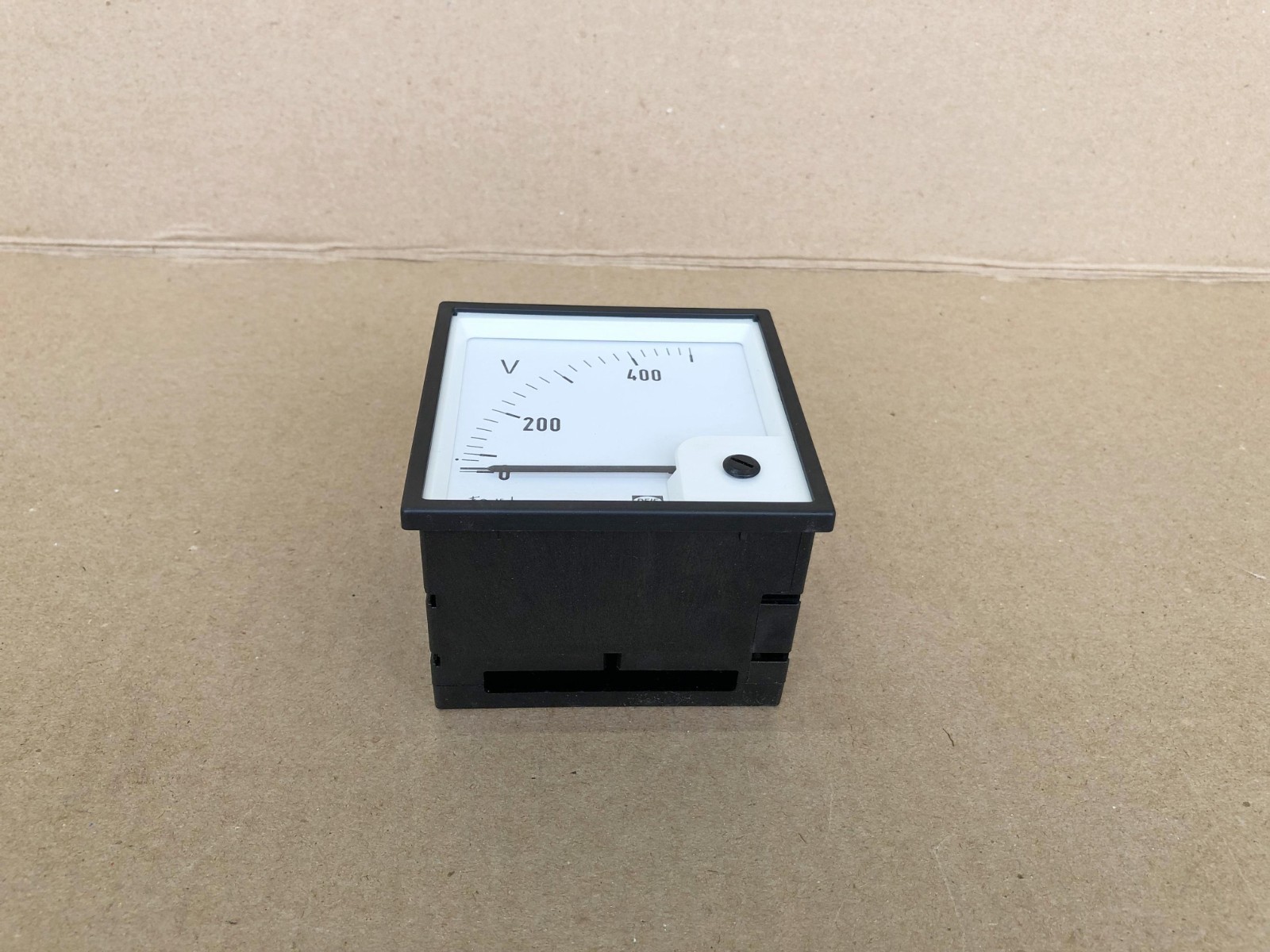 DEIF EQ96X VOLTMETER 564559 RANGE 400 (2)