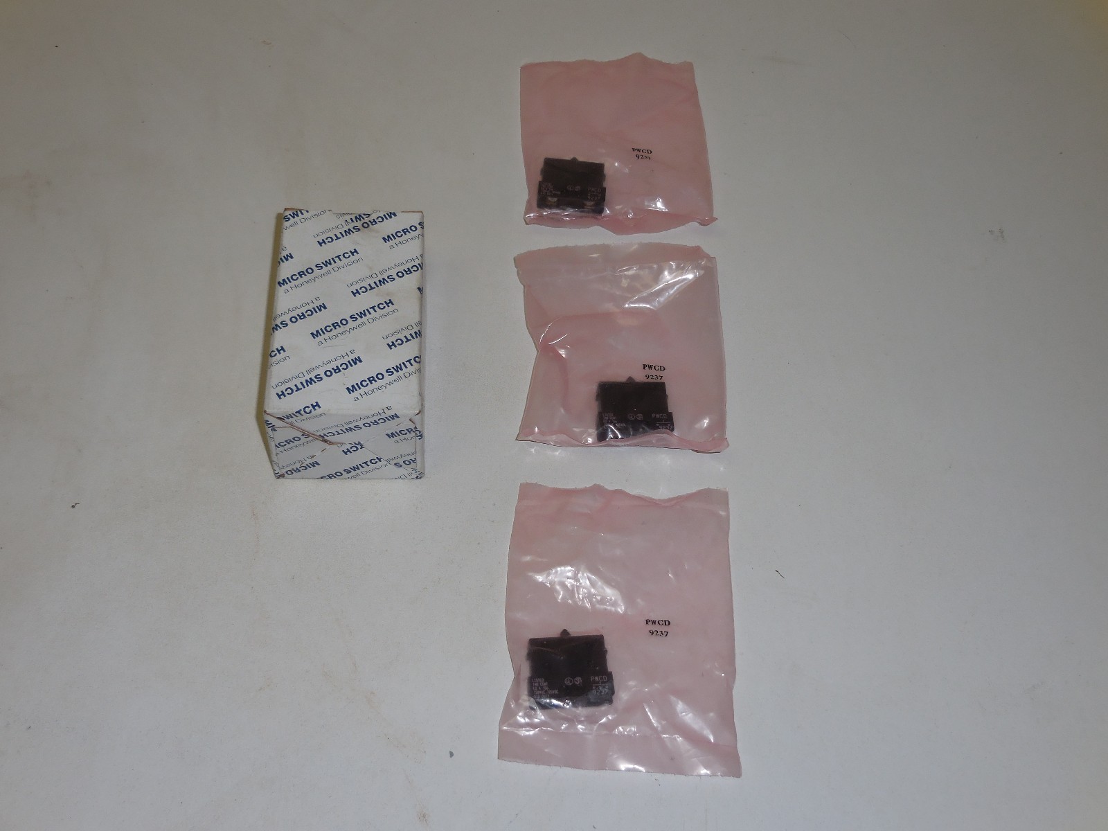 set of 3 - HONEYWELL - MICRO SWITCH- Part # PWCD 9237