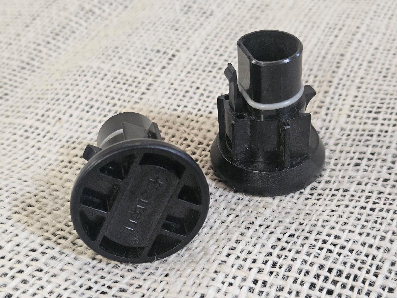 LOT OF 2 NEW BETTERI HOYMILES/SOLAREDGE FEMALE AC BUS END CAPS CAT 3PNEPC37