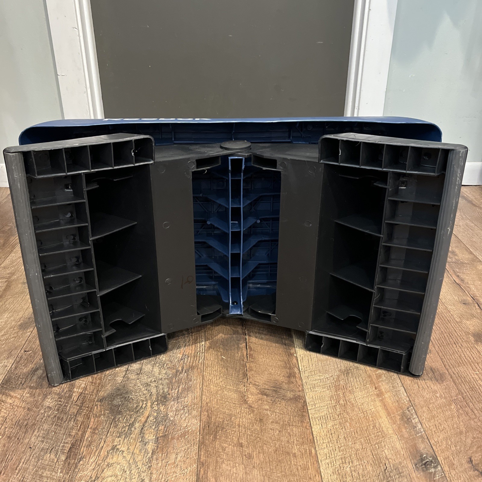 Reebok Professional Aerobic Step Platform 5 Level Adjustable Blue Stepper Bench