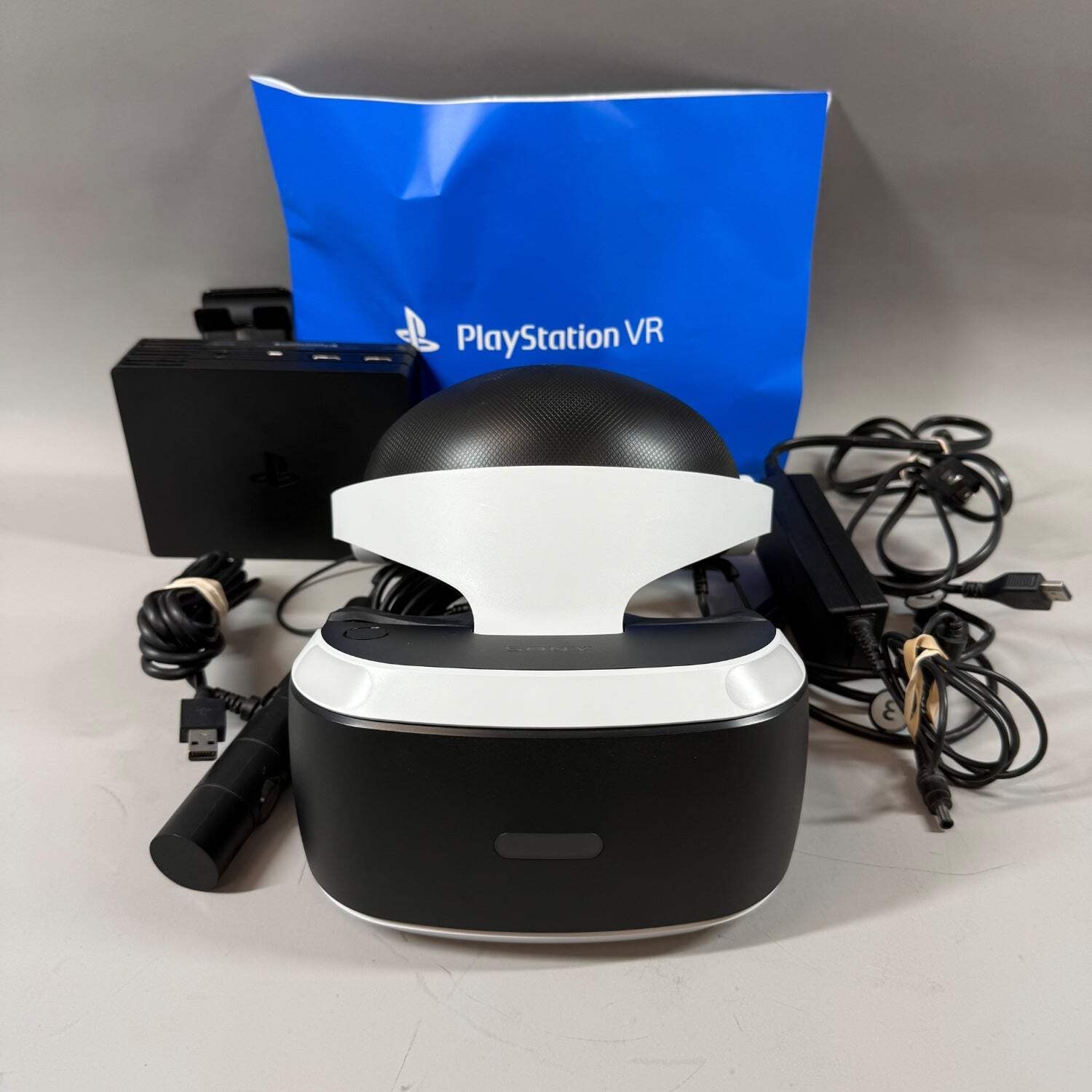 Sony PlayStation 4 PS4 Virtual Reality VR Headset White
