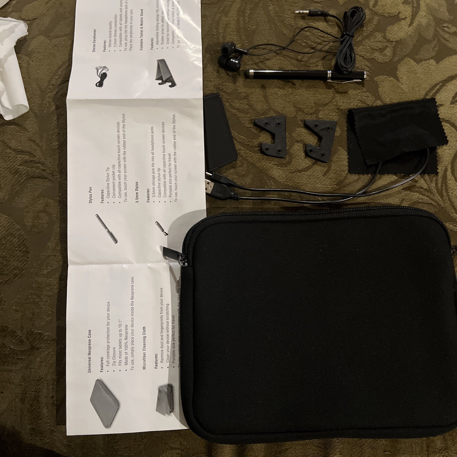West.View Universal Starter Kit for Tablets missing earphones 