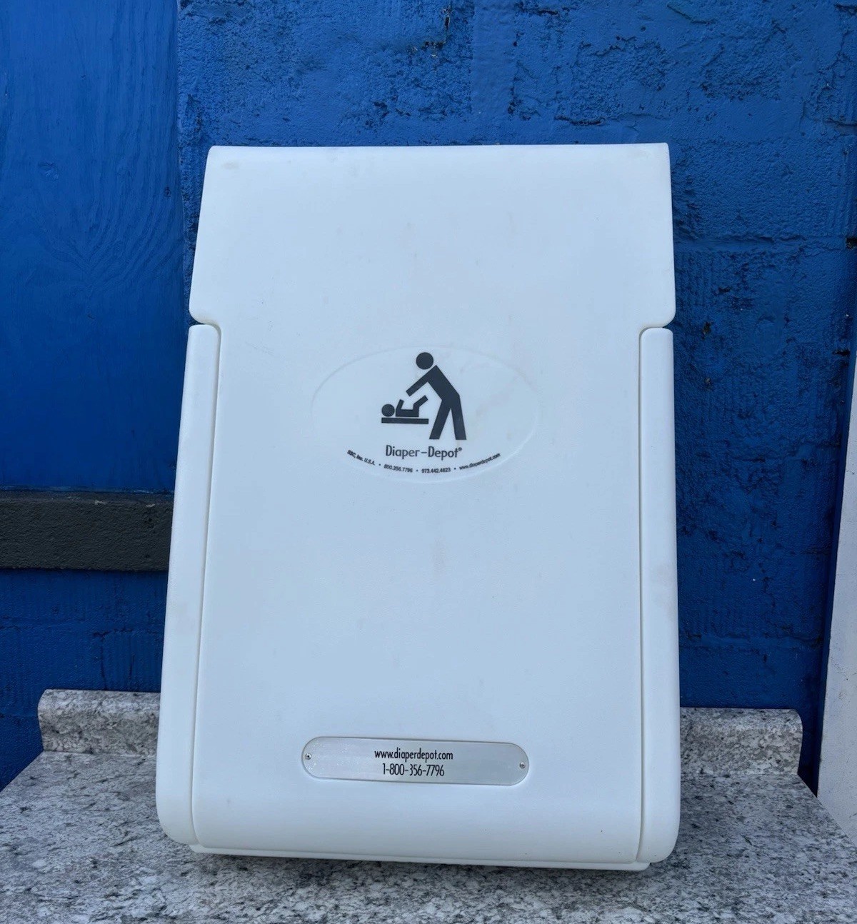 Diaper Depot 3300 Series Vertical Diaper Changing Station Table Commercial