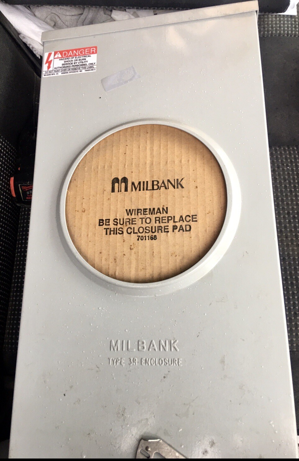 Milbank 125 Amp Continuous 600V 3P4W Series 757 Meter Socket Lever Bypass New