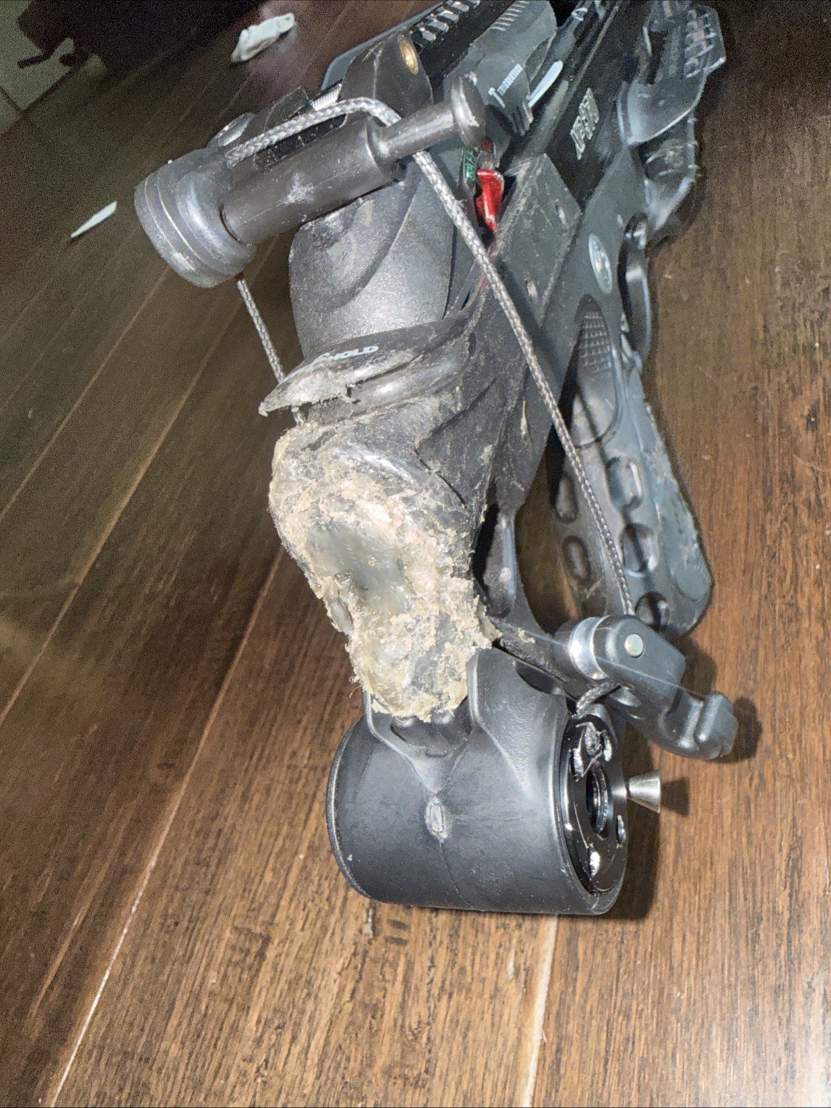 Barnett XP 370 compound crossbow Needs Repairs
