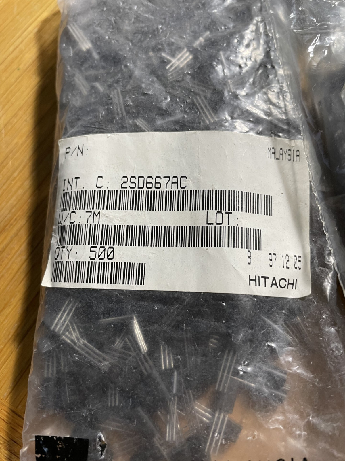 A lot of, 25, 50, 100  HITACHI 2SD667AC ,  NPN silicone transistor