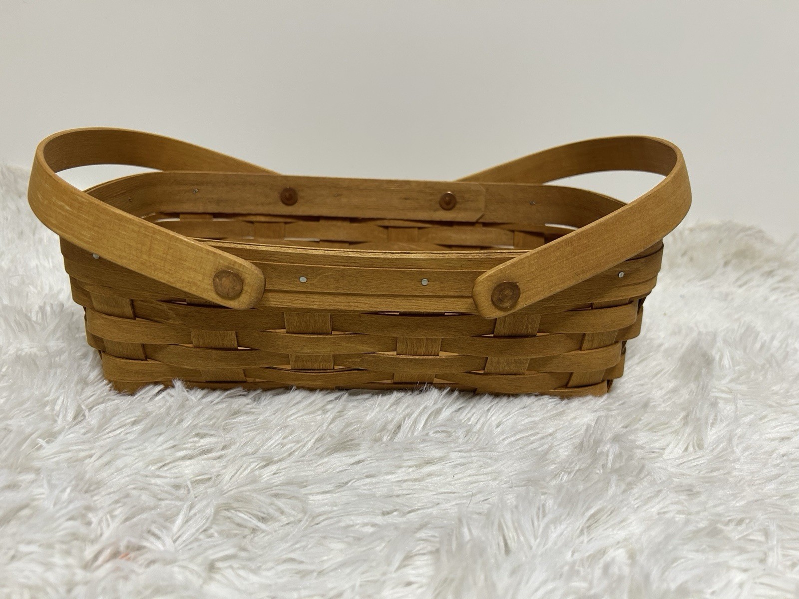 Henn Small Gathering Basket w/Swing Handles