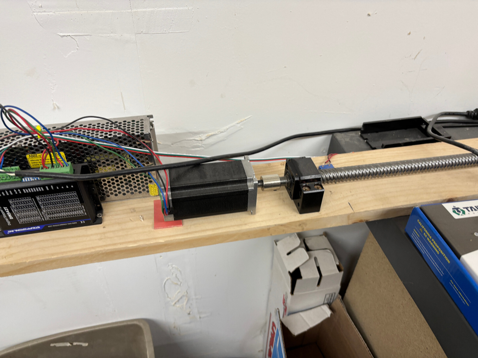 Woodworking Digital fence and stop system for Table or Miter Saw