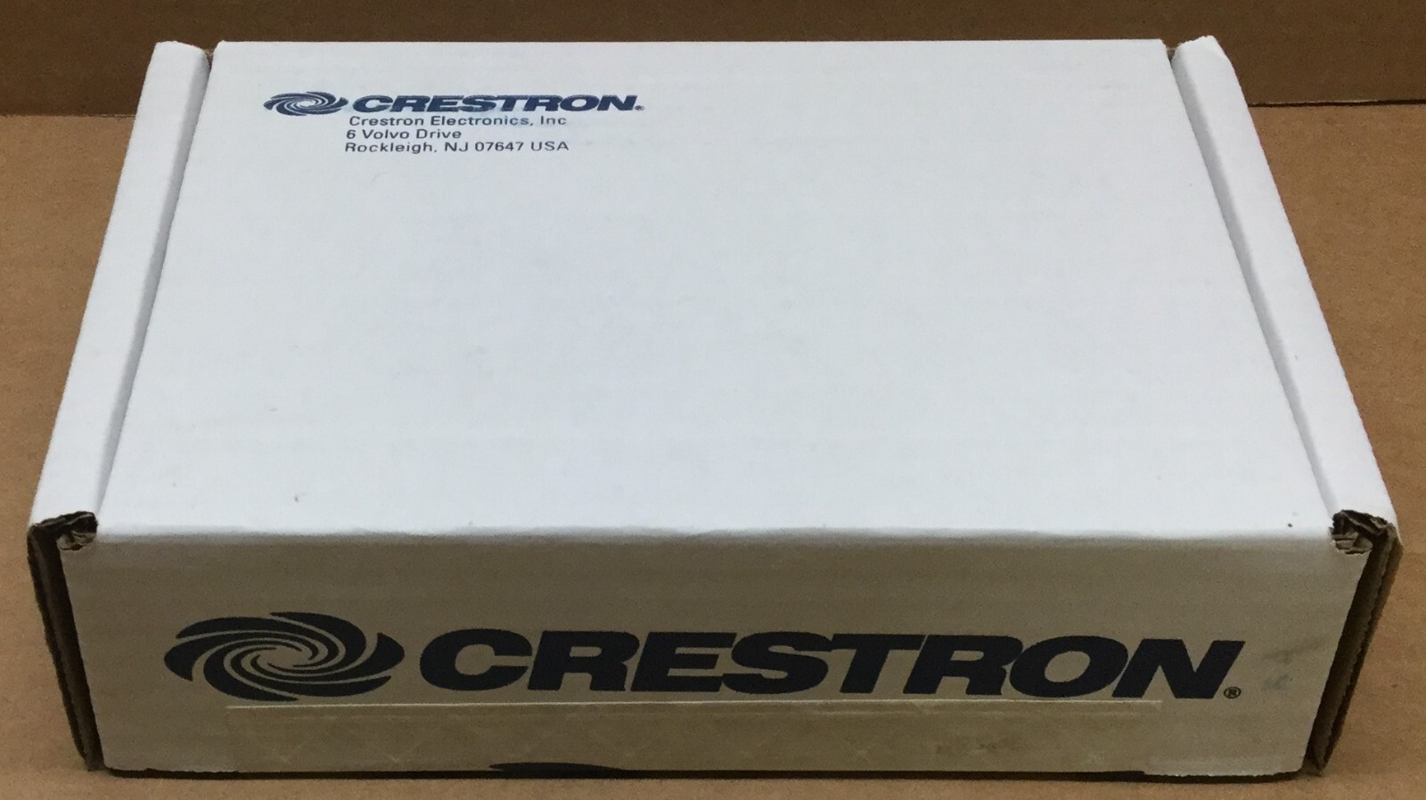 New Crestron FT2A-CHGR-USBA/C USB Type A & C Module for Flip Top FT2 Series G40